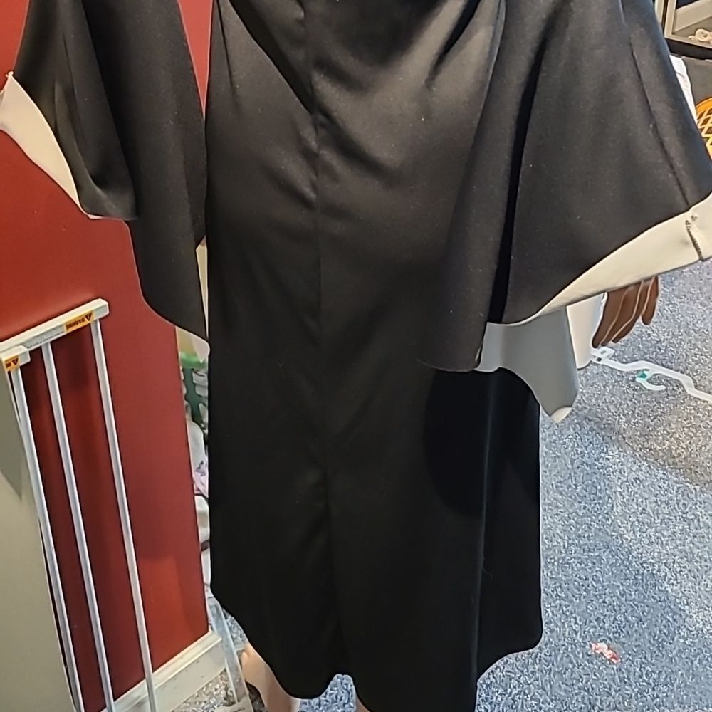 Spirit Black Vampire Costume - Picture 5 of 5